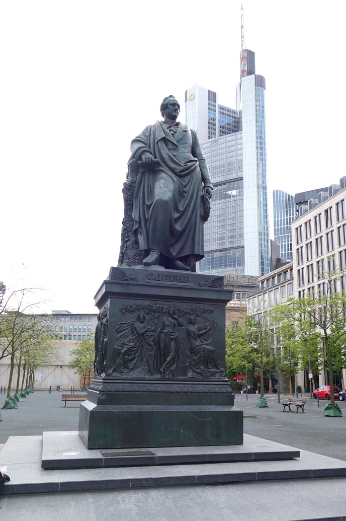 TheGioiQuanhTa Goethe 6